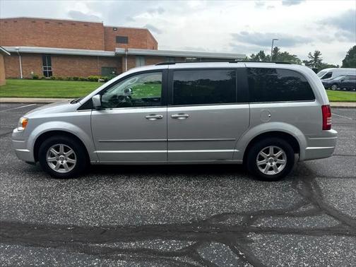 2010 Chrysler Town & Country Touring