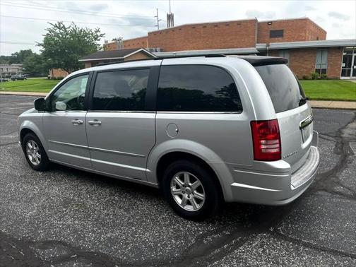 2010 Chrysler Town & Country Touring