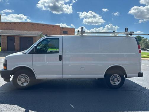 2021 Chevrolet Express 2500 RWD 2500 Regular Wheelbase WT