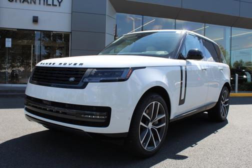 2025 Land Rover Range Rover SE