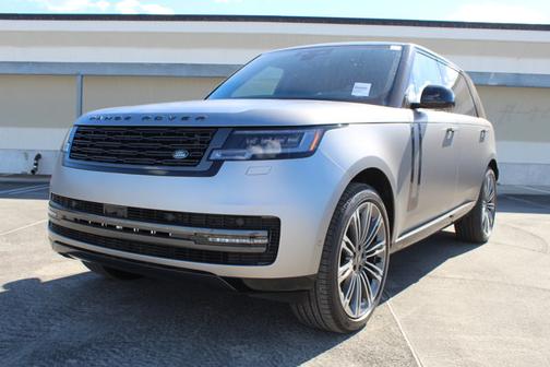 2025 Land Rover Range Rover P400 SE LWB 7 Seat