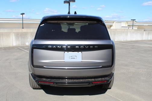 2025 Land Rover Range Rover P400 SE LWB 7 Seat