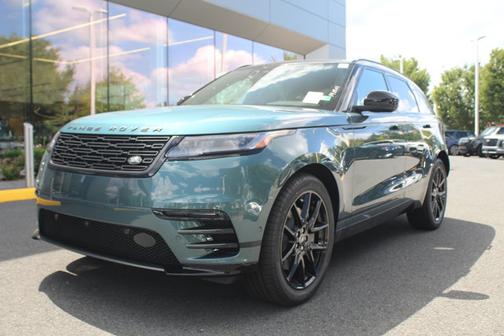 2026 Land Rover Range Rover Velar Dynamic SE