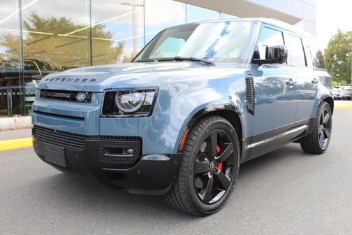 2024 Land Rover Defender 110 P400 X-Dynamic SE