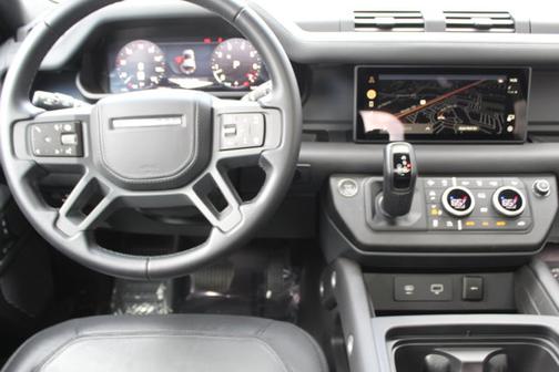 2024 Land Rover Defender 110 P400 X-Dynamic SE