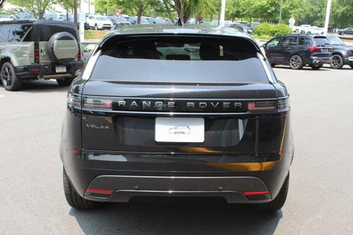 2026 Land Rover Range Rover Velar Dynamic SE