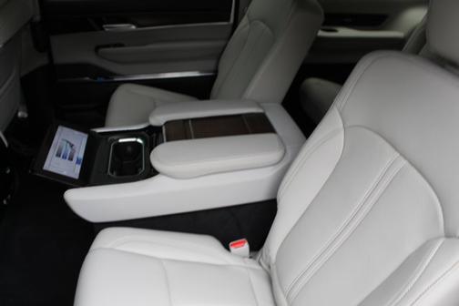 2023 Jeep Grand Wagoneer 4DR 4WD