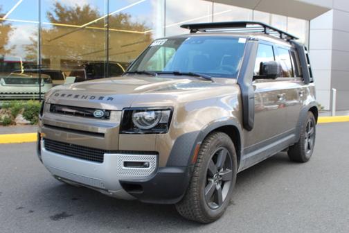 2025 Land Rover Defender 110 P300 S