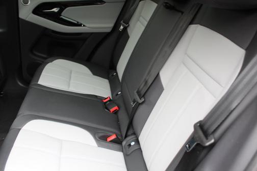 2026 Land Rover Range Rover Evoque Dynamic SE