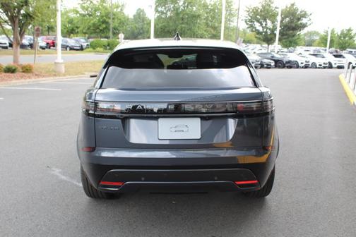 2026 Land Rover Range Rover Velar Dynamic SE