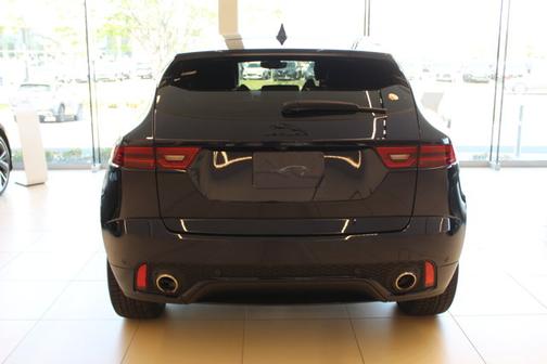 2024 Jaguar E-PACE P250 R-Dynamic SE