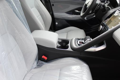 2024 Jaguar E-PACE P250 R-Dynamic SE