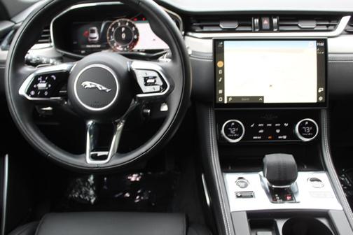 2025 Jaguar F-PACE P250 R-Dynamic S