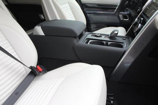 2025 Land Rover Discovery S