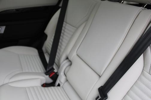 2025 Land Rover Discovery S