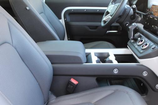 2025 Land Rover Defender 90 P300 S