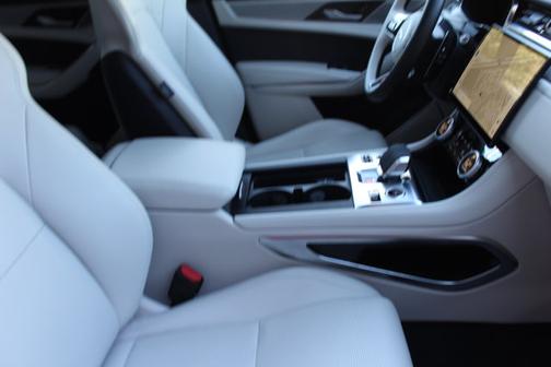2025 Jaguar F-PACE P250 R-Dynamic S