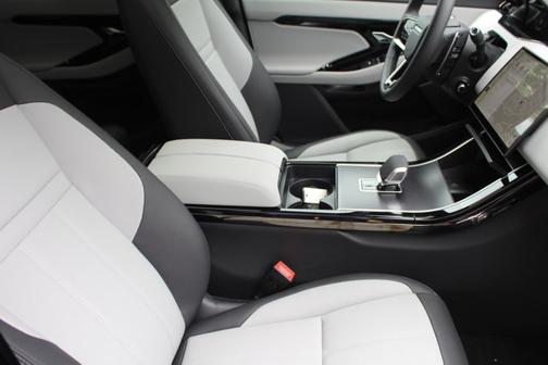 2026 Land Rover Range Rover Evoque Dynamic SE