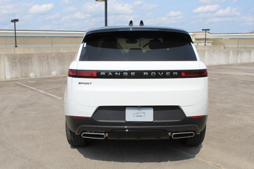 2025 Land Rover Range Rover Sport SE