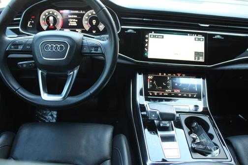 2021 Audi Q8 Prestige