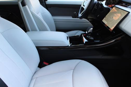 2025 Land Rover Range Rover Sport P360 S