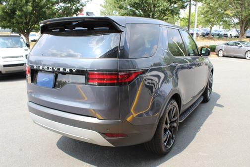 2025 Land Rover Discovery S
