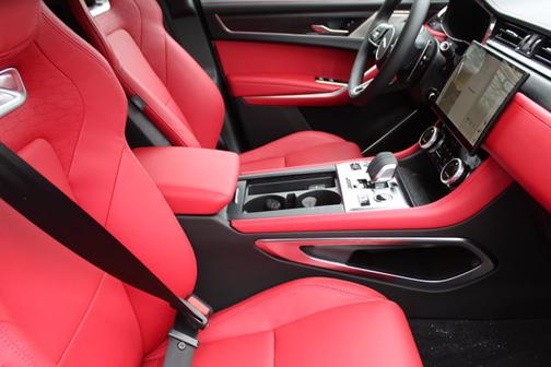 2026 Jaguar F-PACE R-Dynamic S