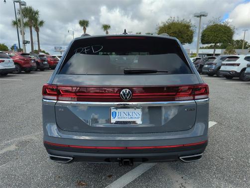 2026 Volkswagen Atlas 2.0T SE w/Technology 4MOTION