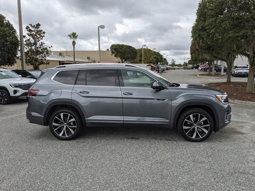 2025 Volkswagen Atlas 2.0T SEL Premium R-Line 4MOTION