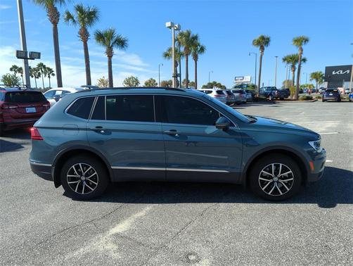 2021 Volkswagen Tiguan 2.0T SE