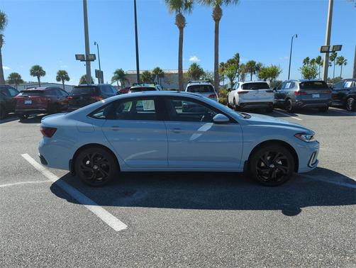 2026 Volkswagen Jetta 1.4T SE