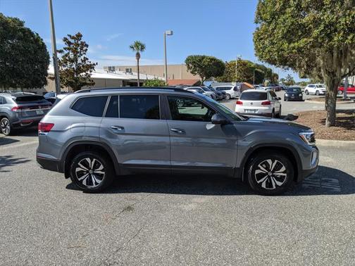 2025 Volkswagen Atlas 2.0T SE
