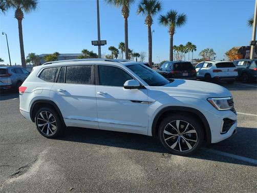 2026 Volkswagen Atlas 2.0T SEL Premium R-Line 4MOTION