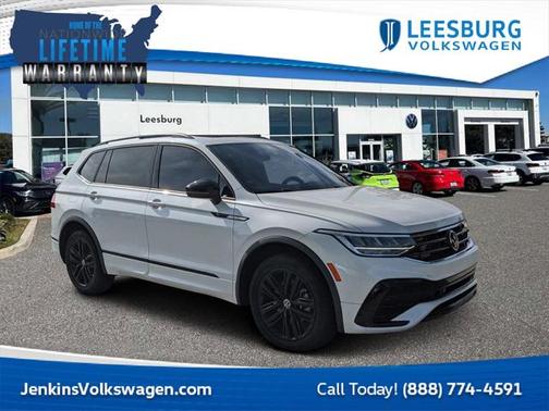 2022 Volkswagen Tiguan 2.0T SE R-Line Black