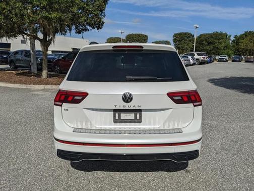 2022 Volkswagen Tiguan 2.0T SE R-Line Black