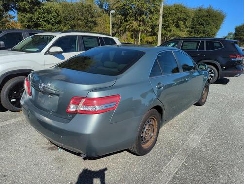 2010 Toyota Camry LE
