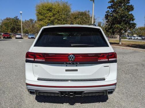 2025 Volkswagen Atlas 2.0T Peak Edition