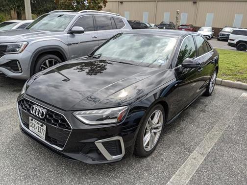 2023 Audi A4 45 S line Premium Plus