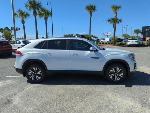 2026 Volkswagen Atlas Cross Sport 2.0T SE