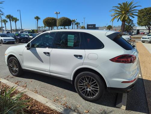 2017 Porsche Cayenne Cayenne S E-Hybrid Platinum Edition