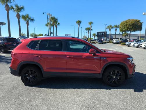 2022 Volkswagen Taos 1.5T SE