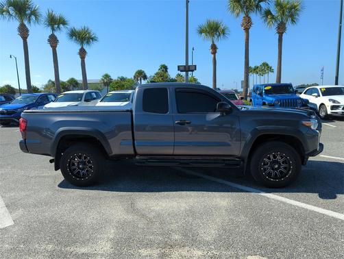 2019 Toyota Tacoma SR