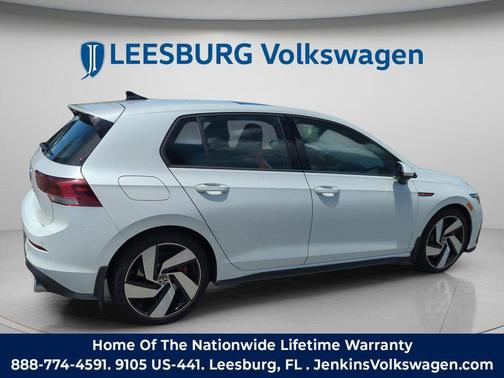 Opal White Pearl 2023 Volkswagen Golf GTI 2.0T SE DSG