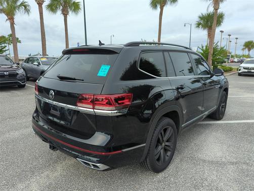 2021 Volkswagen Atlas 3.6L SE w/Technology