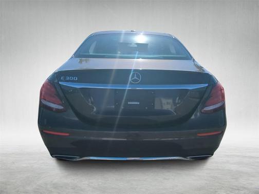 2018 Mercedes-Benz E-Class E 300