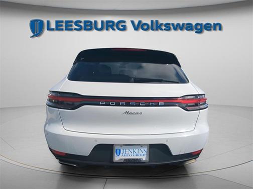 2021 Porsche Macan Base