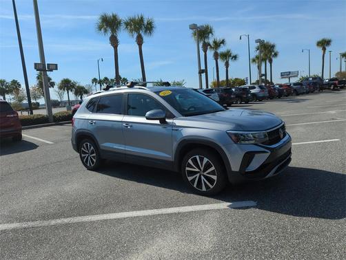 2022 Volkswagen Taos 1.5T SE