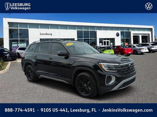 2024 Volkswagen Atlas 2.0T SE w/Technology 4MOTION