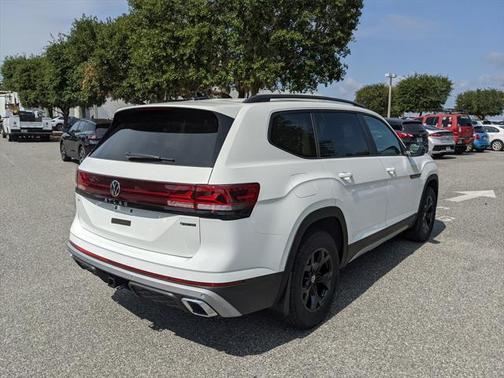 2025 Volkswagen Atlas 2.0T Peak Edition