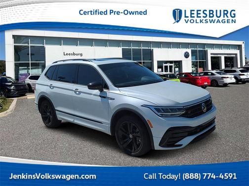 2023 Volkswagen Tiguan 2.0T SE R-Line Black
